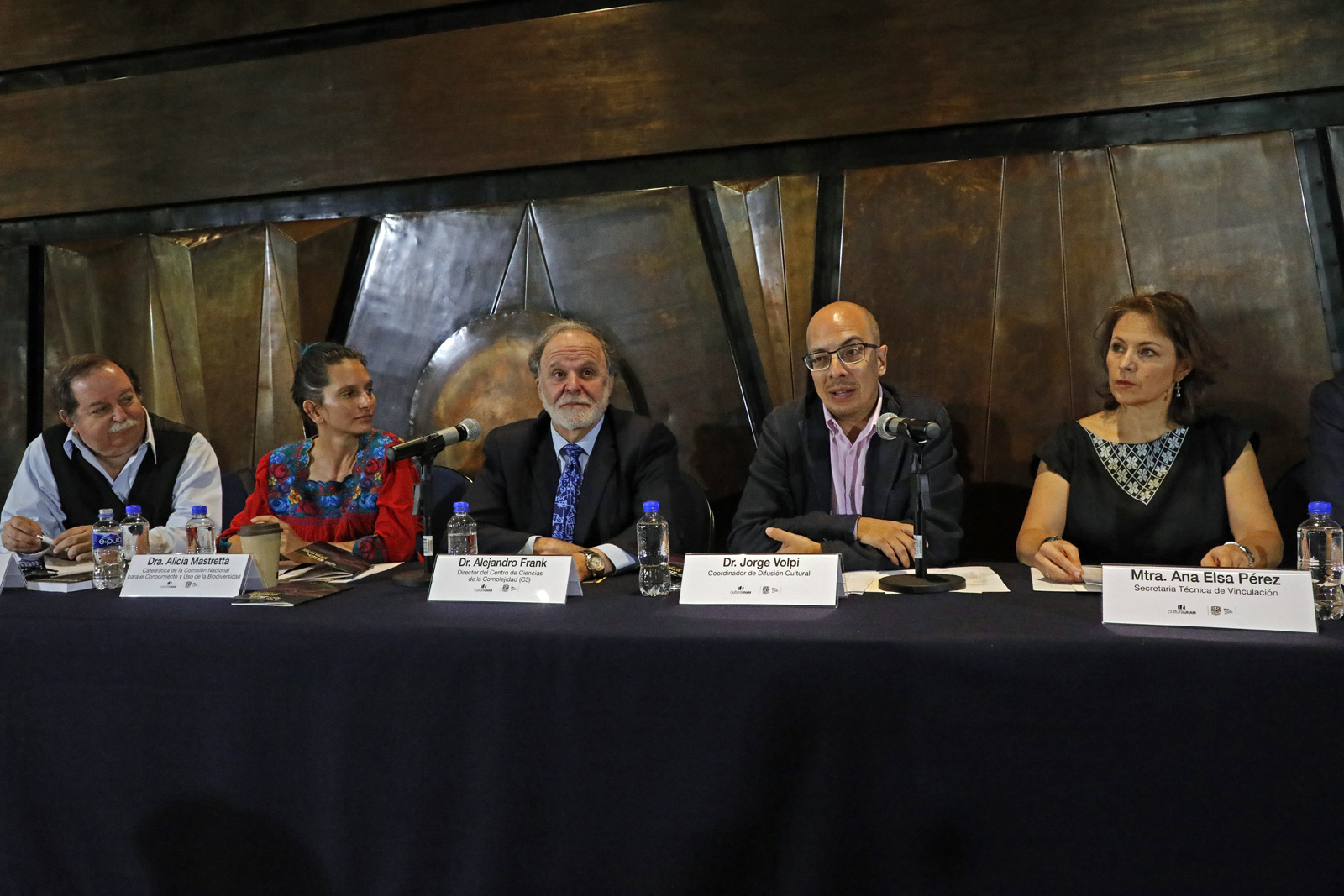 El Aleph. Conferencia de Prensa