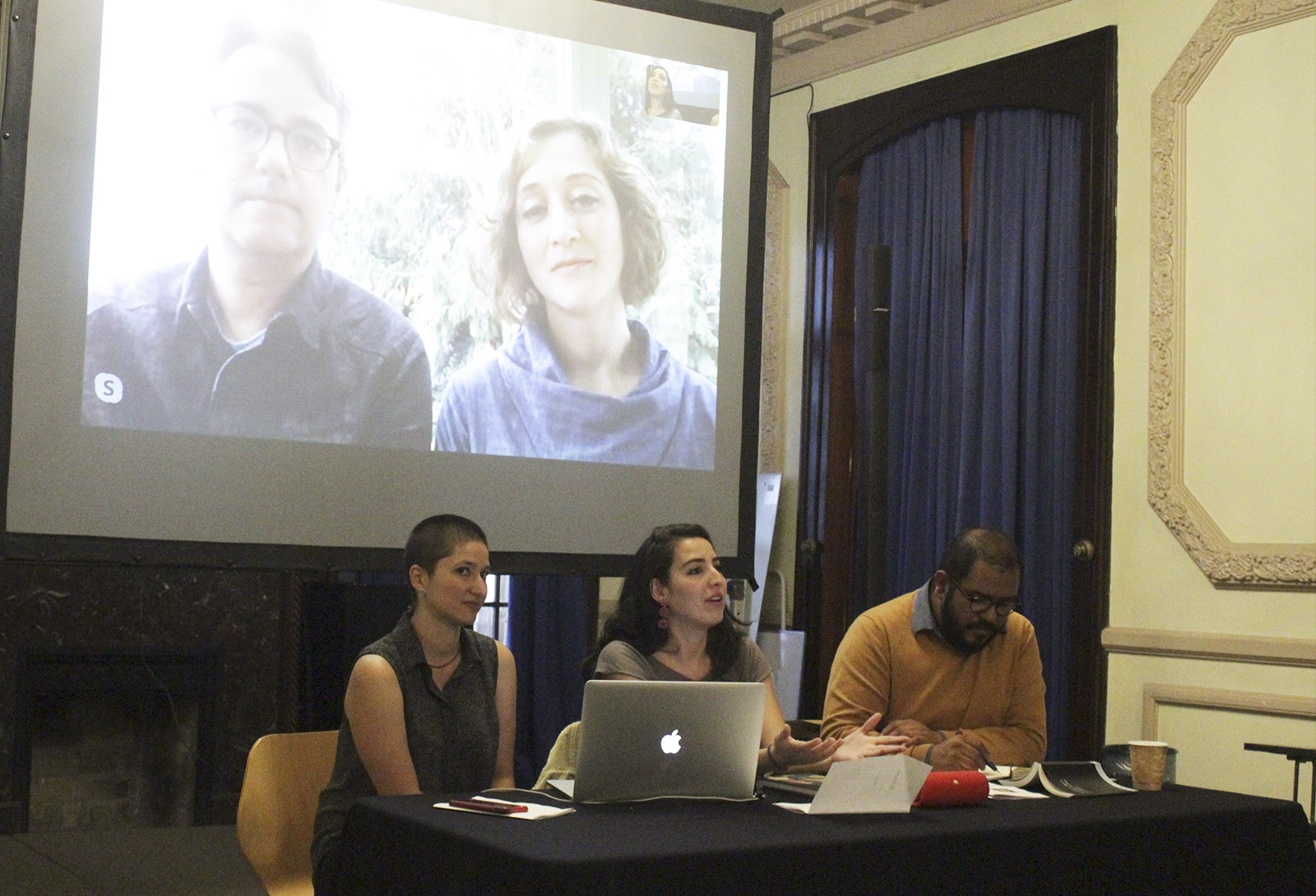 Literatura expandida Entre hoja y pantalla