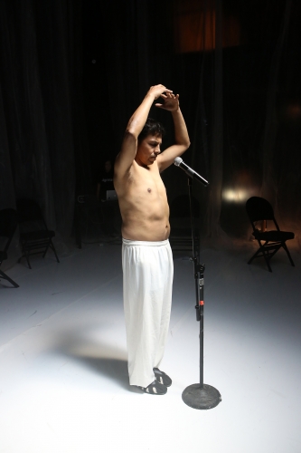 Teatro y voz experimental Mis humores, estudio poético sobre la enfermedad