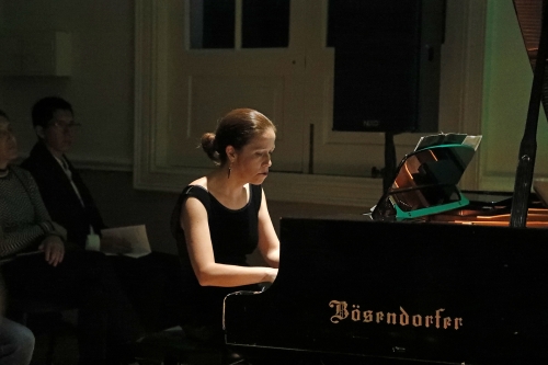 Voz Sarah Maria Sun